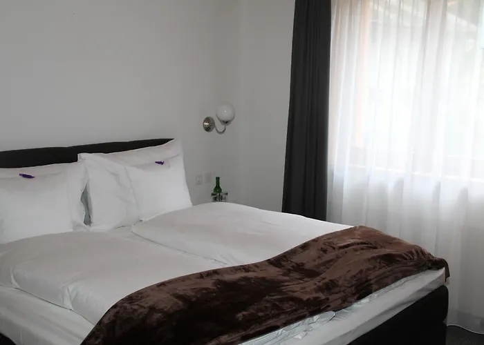 Otel Sonnenhalde Wiesen