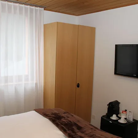 Hotel Sonnenhalde 3*